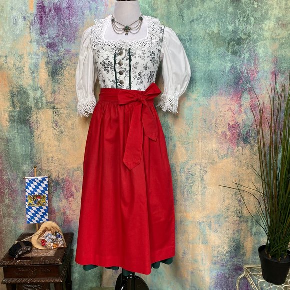 📌Original traditional high-quality Bavarian Dirndl with Blouse & Apron - Picture 1 of 8